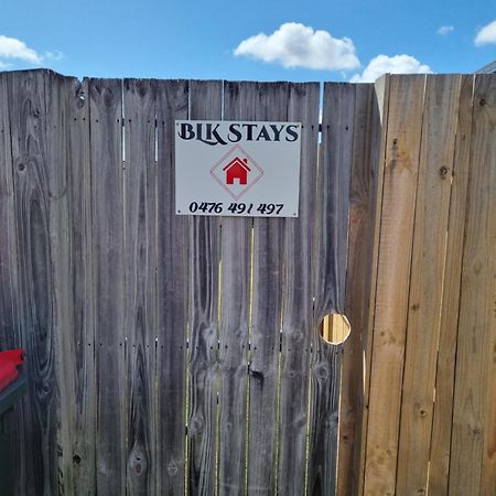 Blk Stays Guest House Deluxe Units Morayfield Luaran gambar